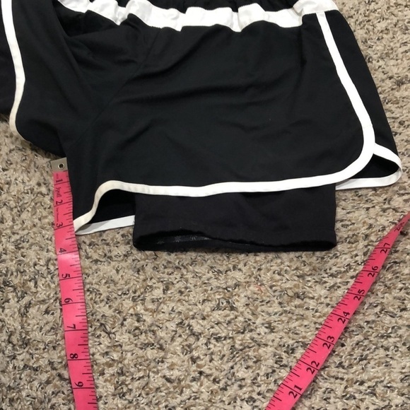 Athleta Hana Running Shorts Size Small Black - Picture 7 of 9